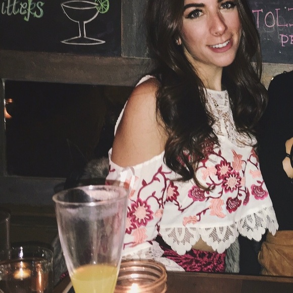 For love and lemons embroidered top - Picture 3 of 7